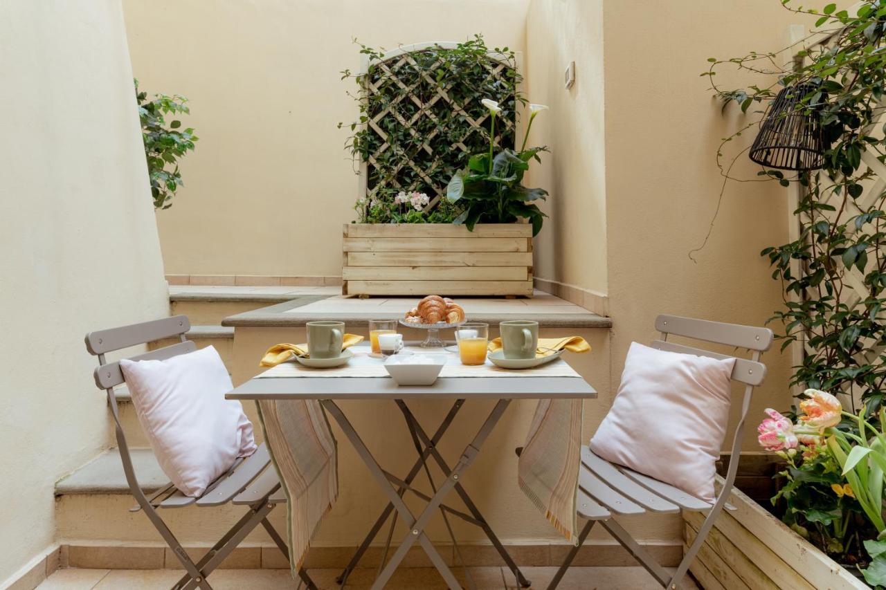 Il Cortile Di Elisa & Our Flats Bed & Breakfast Lucca Exterior photo