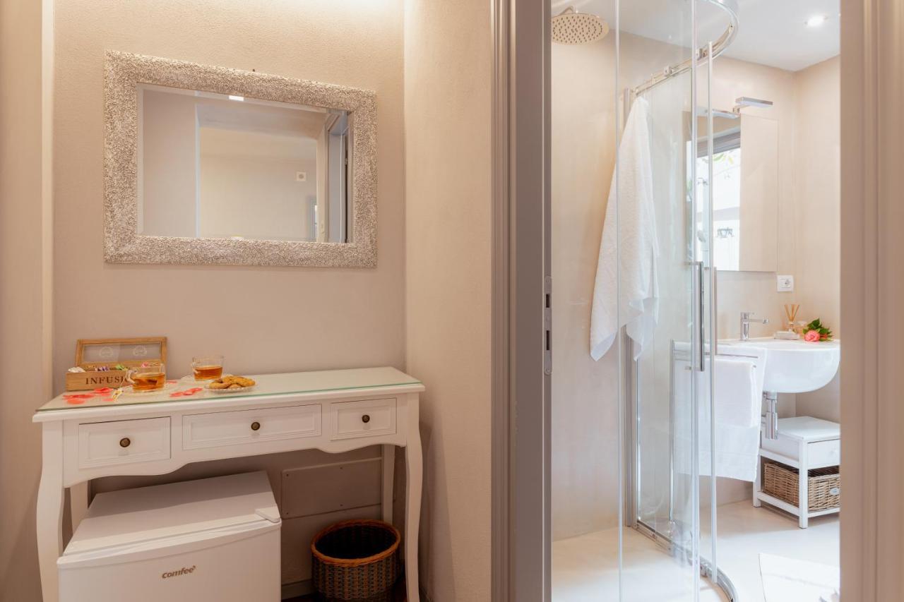Il Cortile Di Elisa & Our Flats Bed & Breakfast Lucca Exterior photo